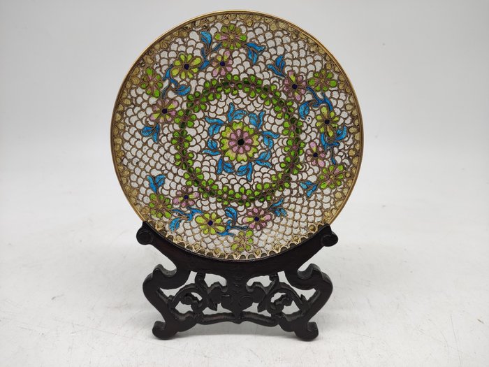 Plate - Cloisonne enamel, Enamel - Flowers - Plique a jour - China - Second half 20th century