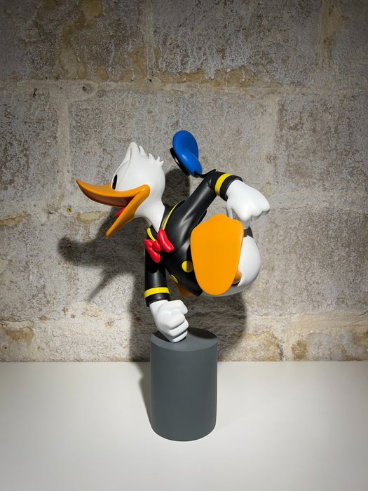Donald Duck DISST03101 - Leblon-Delienne - Donald Excité Polychrome Regular - 1 Figurină - 2019