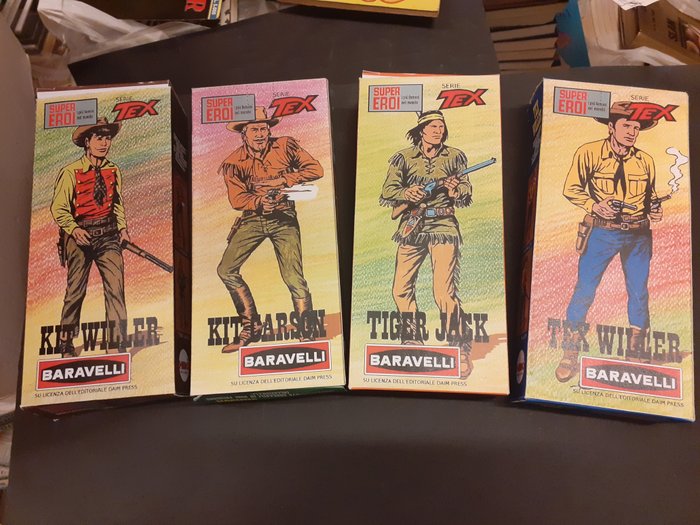 Tex Repro Baravelli 4  action figures serie completa - Tex , Tiger Jack  , Kit Carson  ,Kit Willer  con scatole - Reprint - (2020)
