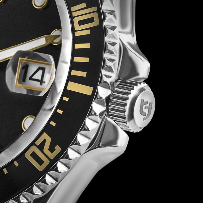 Image 3 of Tecnotempo - Diver 200 Metri WR Special Limited Edition Wind Rose - TT.200.RDVNG (Black-Gold) - Men