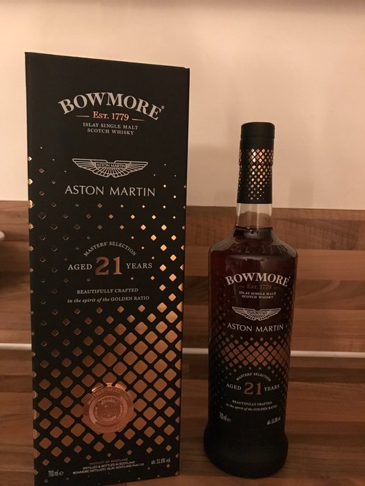 Bowmore 21 years old Aston Martin Masters' Selection - Original bottling - 700ml