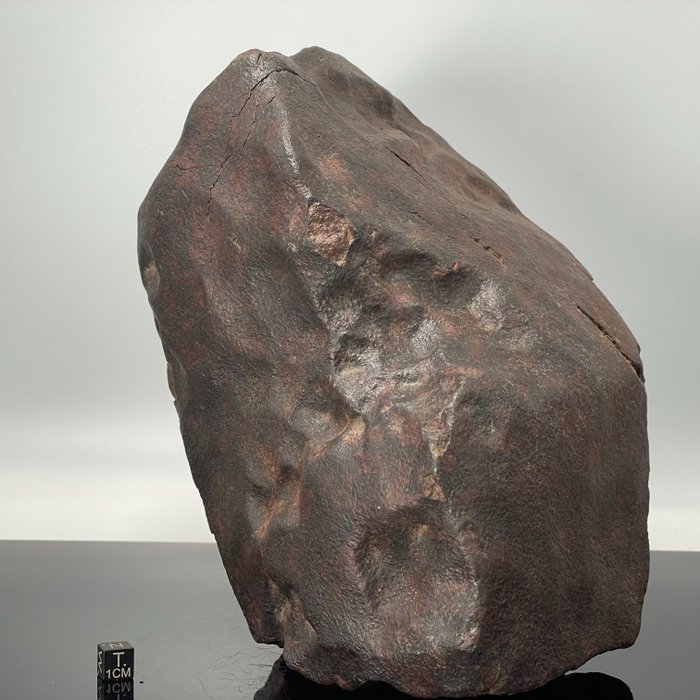 Regmaglyphs e Fusion Crust SUPER XXL Meteorite completo di condrite tipo H - 13 kg