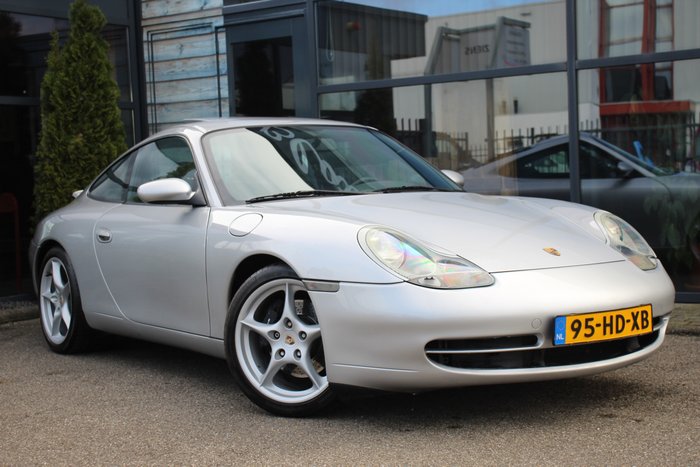 Preview of the first image of Porsche - 911 Carrera - 1998.