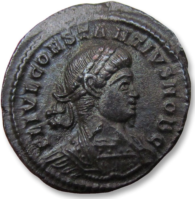 羅馬帝國. Constantius II as Caesar under Constantine I (AD 324-337). Follis Lugdunum (Lyon) mint 330-332 A.D. - (pellet in crescent) + mintmark PLG -