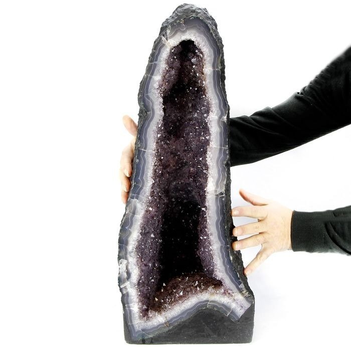 Amethyst-Kathedrale Tolle Geode - 580×270×230 mm - 28300 g