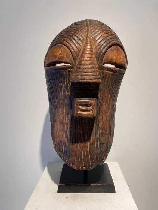 Mask (1) - Wood, pigment - Luba - Belgian Congo 