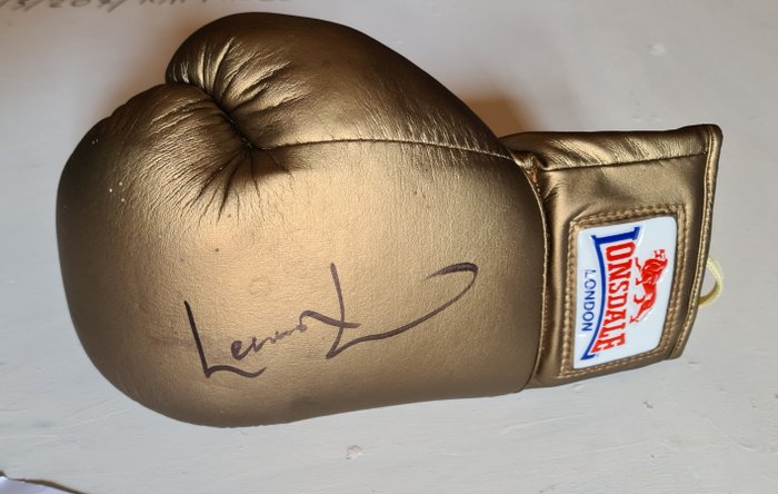 Boxing - Lennox Lewis - Boxing glove - Catawiki