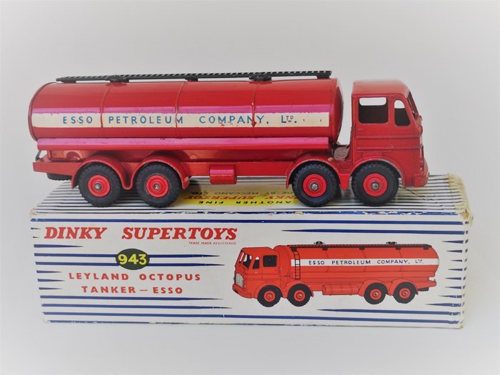 Dinky Toys - 1:48 - ref. 943 Leyland Octopus Tanker "Esso"