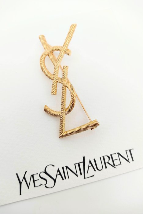 Yves Saint Laurent Spilla