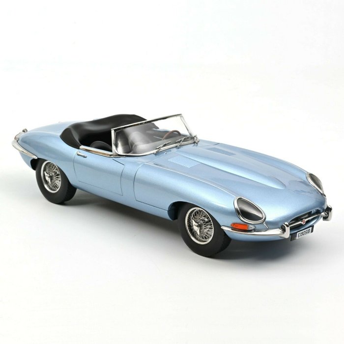 Norev - 1:12 - Jaguar E-Type Cabriolet 1962 - Blauw metallic - Grote schaal!