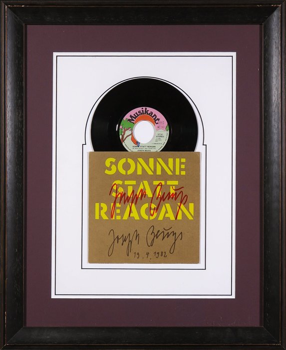 Joseph Beuys - Sonne Statt Reagan - Framed Single - Display - Signed by Joseph Beuys - Singolo 45 Giri - 1982/1982
