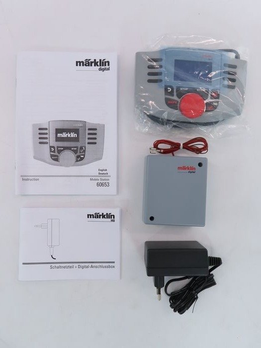 Märklin H0 - 60653/60112/66161 - Zubehör - Mobile Station II mit 18VA Adapter und Anschlussbox