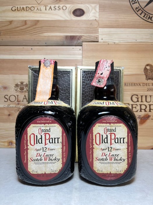 Old Parr 12 years old Specially Selected - b. 1980s - 75cl - 2 bottles