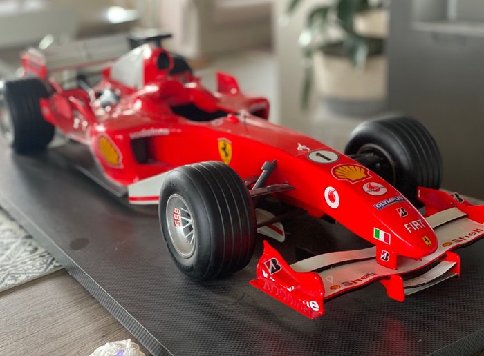 Apole Magny-Cours - 1:8 - Ferrari F2005 M.Schumacher - 90cm X 42cm