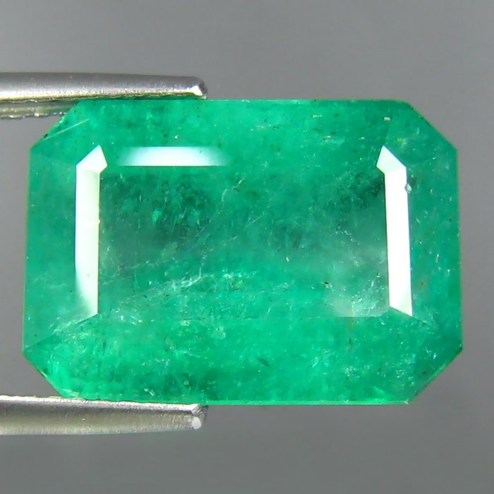Green Emerald - 9.42 ct - Catawiki