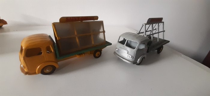 Dinky Toys - 1:43 - 2x Simca cargo Miroitiers St Gobain ref. 33
