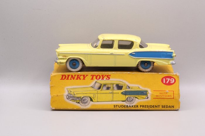 Dinky Toys - 1:43 - Studebaker President Sedan - ref. 179