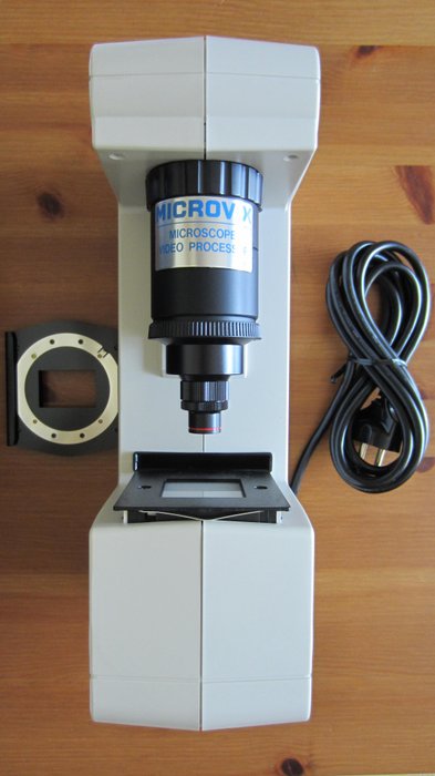 Tamron Microvix  Microscope Vedeo Processor (modelo 03V) y Fotovix II 3 x Zoom Lens (modelo 68W)