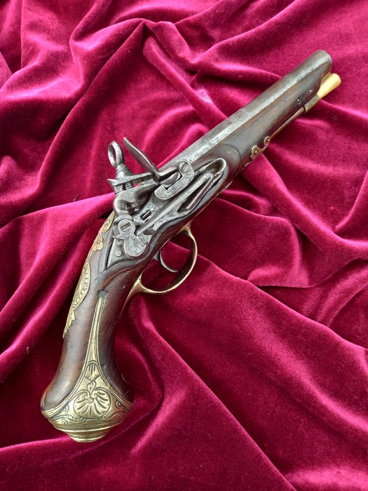 Spagna - XVIII secolo - dall’inizio alla metà - Full Original Ripoll's Catalan - Schioppo, fucile a pietra focaia - Pistola