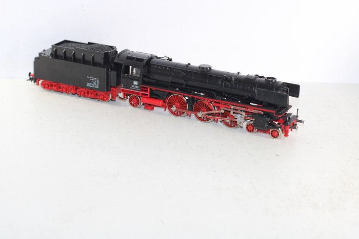 Fleischmann H0 - 4170 - Locomotiva a vapore con tender - BR 01 - DB