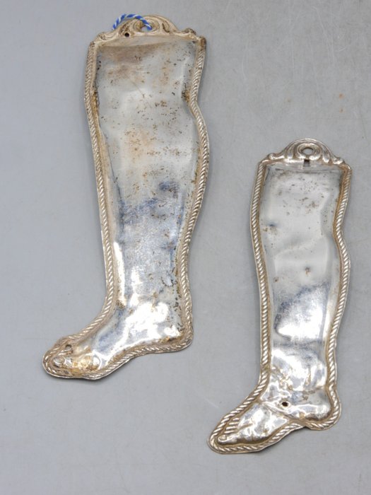 Repoussé Silver Limbs - Offerte votive alla Santa Vergine (2)