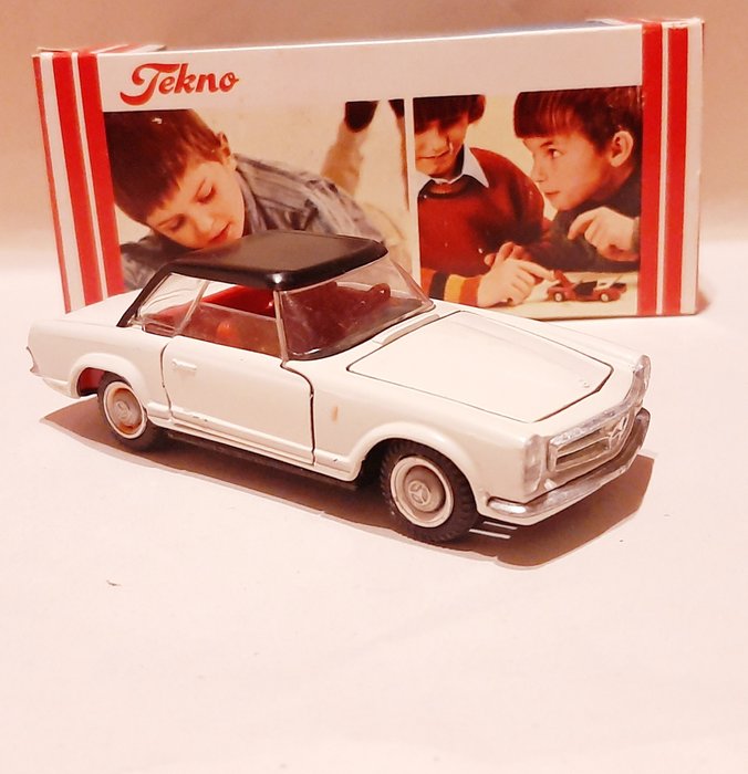 Tekno - 1:43 - Mercedes Benz 280 Coupe n. 929