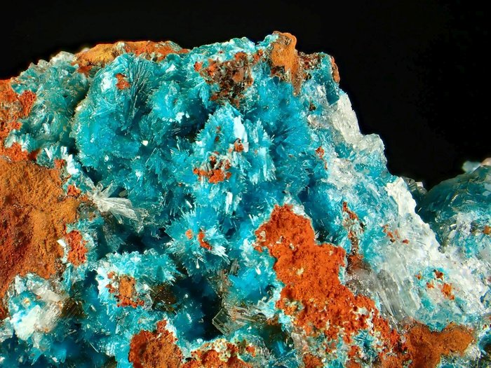 Bellissimo Auricalcite Blu Cristalli su matrice - 77×45×30 mm - 115 g