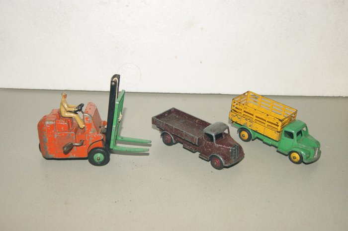 Dinky Toys - 1:48 - First Original Issues "Coventry Climax Fork Lift Truck"no.14C - 1949 - "Dodge Farm Produce Wagon"no.30N - 1950 & "Austin Wagon"no.30J - 1950