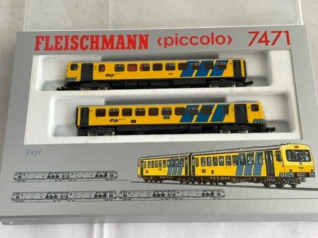 Fleischmann N - 7471 - Train unit - 2-piece diesel train set "Wadloper" - (7851) - NS