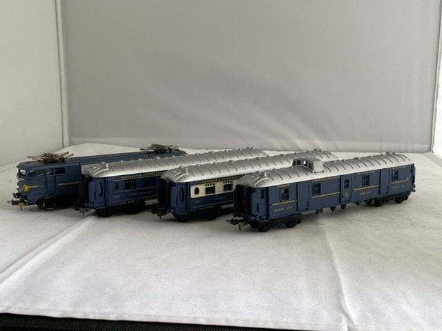 Lima H0 - Elektrische locomotief, Passagiersrijtuig - Serie BB9210 met 3 rijtuigen - (7853) - SNCF, C.I.W.L.