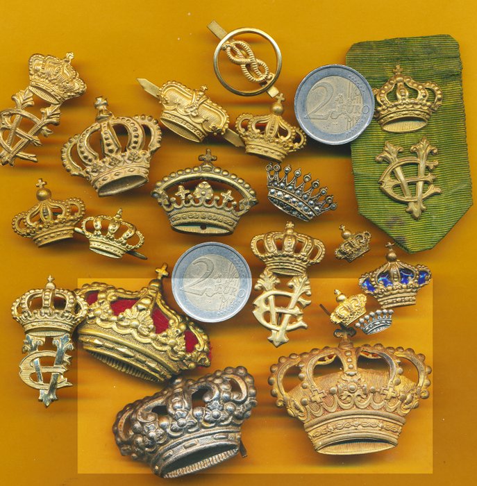 Italia - Monarchia - Regno d'Italia - collezione di di corone dorate -