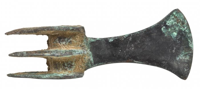 Bronze Age Bronze Axe Head with Spikes - Catawiki