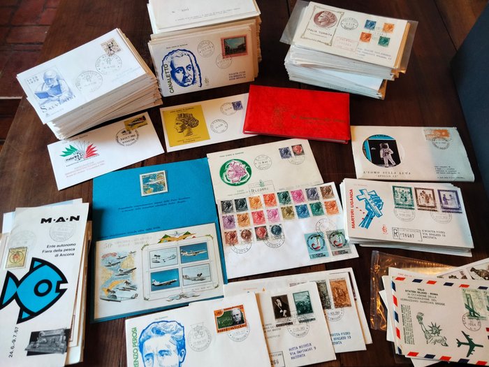 Italian Republic etc. 1960/1983 - 500 first day covers and with special cancellations + 400 double pieces