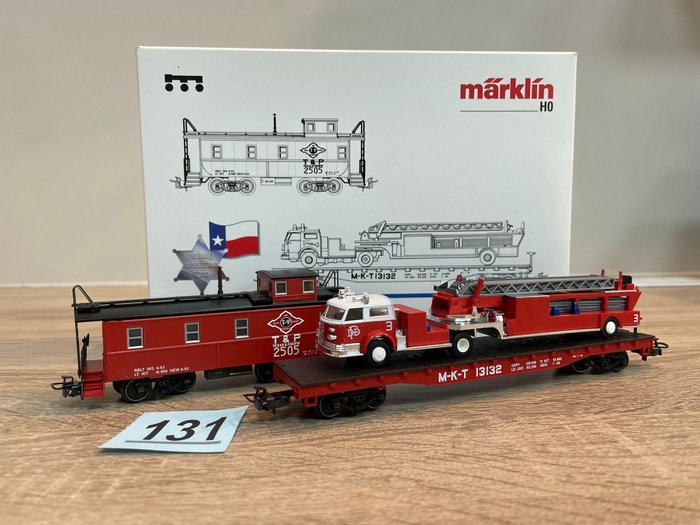 Märklin H0 - 4580 - Goederenwagenset - Set ''Texas'' Caboose and flat car with fire truck