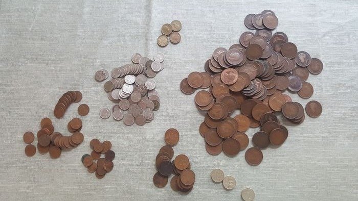 Royaume-Uni. 1 Penny + 3 + 6 Pence en 1/2 + 1 + 2 Pence + 1 Pound 1910-present (273 munten)