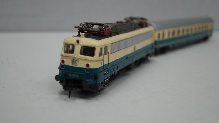 Fleischmann H0 - 4338/5194 - Elektrische locomotief, Passagiersrijtuig - E110 en IC rijtuig - DB