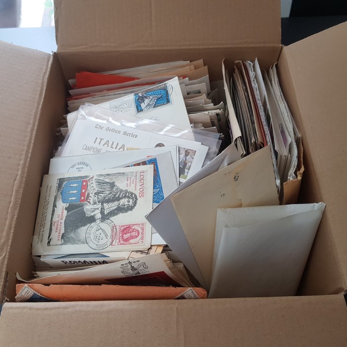 World 1880/1980 - Huge batch with postal order pieces and cards, lots of Europe, a filled moving box