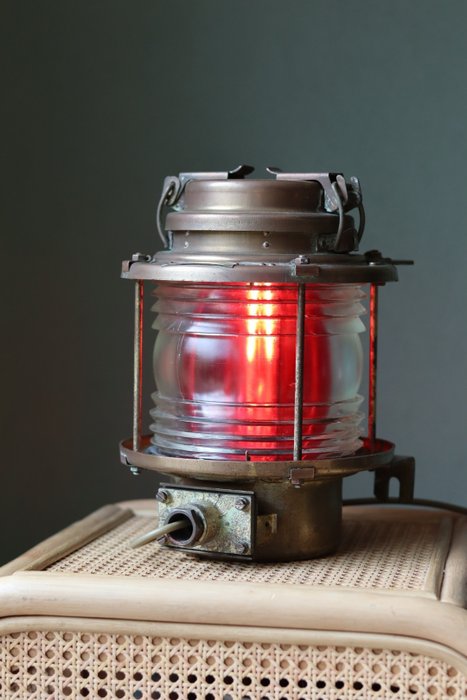 Ankerlamp, Scheepslamp, NMV-NUC pechlicht – Koper, Messing – Tweede helft 20e eeuw