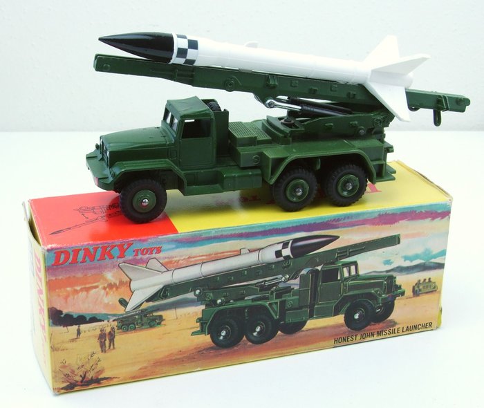 Dinky Supertoys - 1:43 - Honest John Missile Launcher No. 665