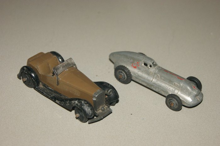 Dinky Toys - 1:48 - Pre-War First Issue "Silver Hotchkiss no.5 Racing Car"no.23B - 1935 - Pre-War First Original Issue - Second Serie Chocolate "British Salmson Two-Seater"no. 36E - 1938/'40