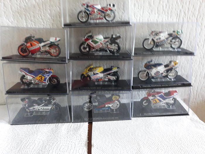 Honda Collection - 1:43 - 10 x different motorbikes