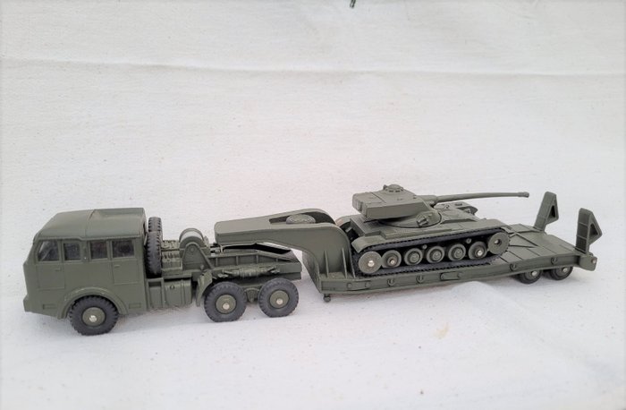 Dinky Toys - 1:55 - Berliet Porte-Char et Char AMX 13 Tonnes