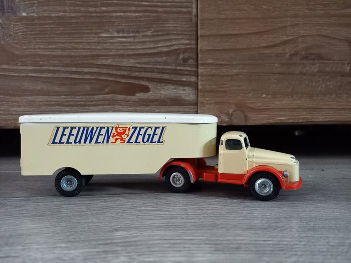 Tekno - 1:48 - Volvo Truck ref. 435 Leewenzegel