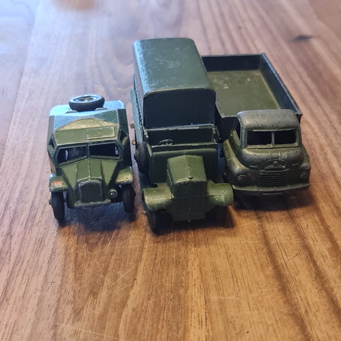 Dinky Toys - 1:43 - 5-Ton Army Wagon, Field Artillery Tractor