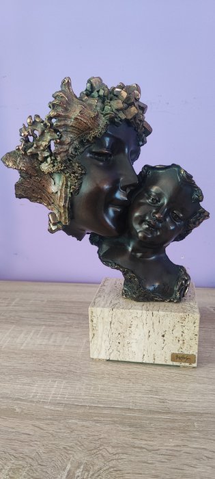 Borghese - Beeld - Gesigneerd en Genummerd - 51/990 - Pietra (minerale), Resina con patina bronzo