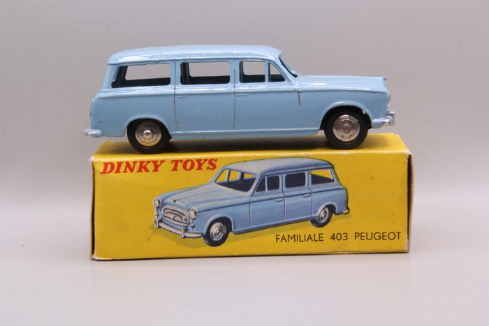 Dinky Toys - 1:43 - Peugeot 403 Familiale Bleu Ciel - gemaakt in Frankrijk ref. 24F