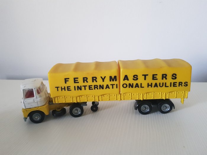 Corgi - 1:43 - Ferrymasters The international Hauliers Scammell  Handyman Mk 3 Tractor Unit and Trailer - n. 1147