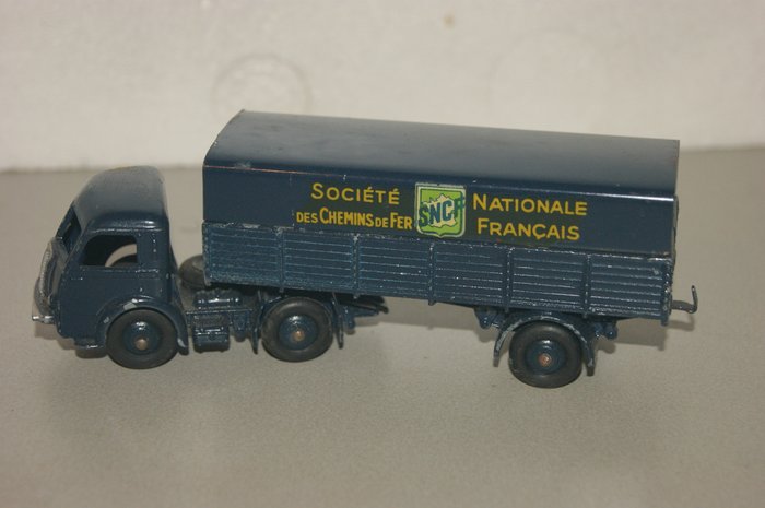 Dinky Toys France - 1:48 - Original Issue Second Serie Panhard "Societe Nationale S.N.C.F. des Chemins de Fer Francais" - (met glad Cabin-Dak) no. 32AB - 1954/'59