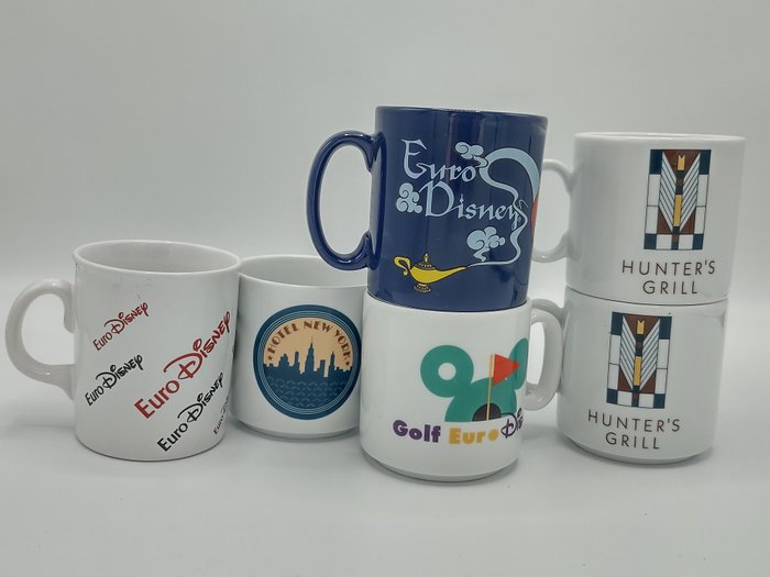 Euro Disney Resort - 6 Special Coffee mugs - o.a Hotel New York, Golf Euro Disney - (1992)