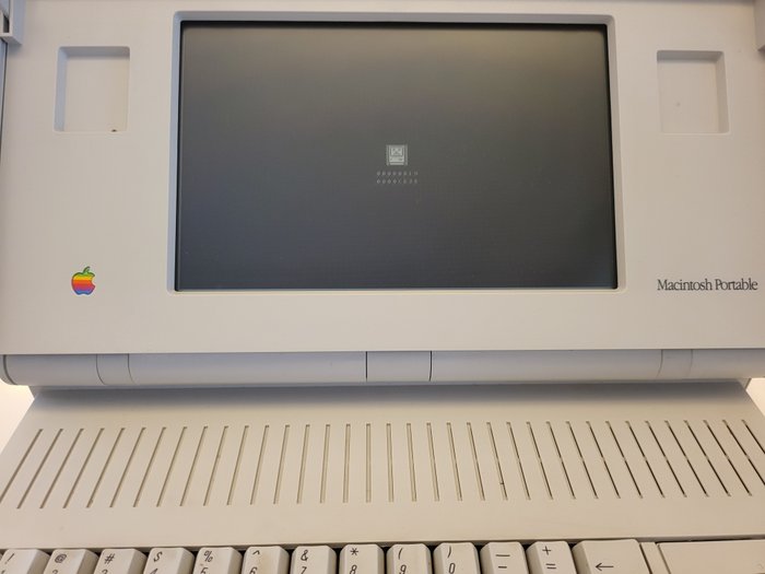1 Apple M5120 - Macintosh (1) - Dans la boîte d'origine